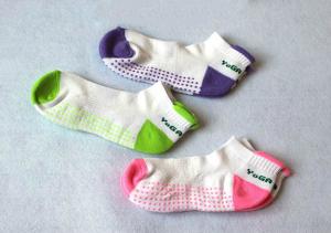 China Granule Massage Anti-skid cotton Yoga Socks for Women wholesale