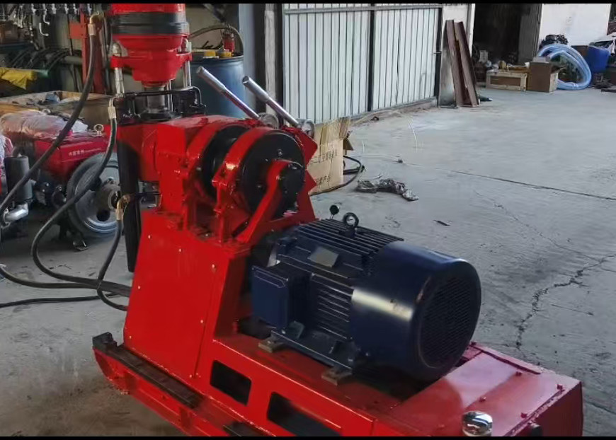 Hydraulic Driven Core Drilling Rig Can Drill Up To 300 Meters