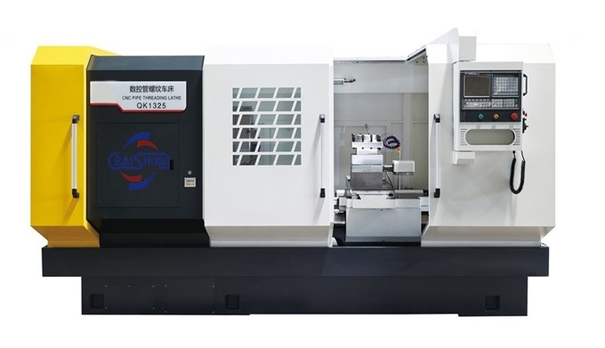 Big Spindle Bore High Precision Cnc Oil Country Pipe QK1325x1500 Pipe Threading Lathe
