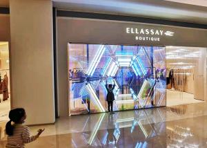 China 5500cd P3.91 Transparent Led Fixed Display 32768dots/sqm wholesale