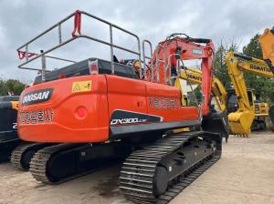 China Medium size korea doosan used 30ton construction machinery doosan DX300LC crawler excavator ,doosan dx300 dx225 used diggers wholesale