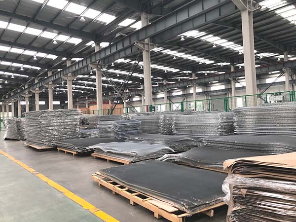 3200*1350 Nomex Slicing Machine With Vacuum System For Cutting