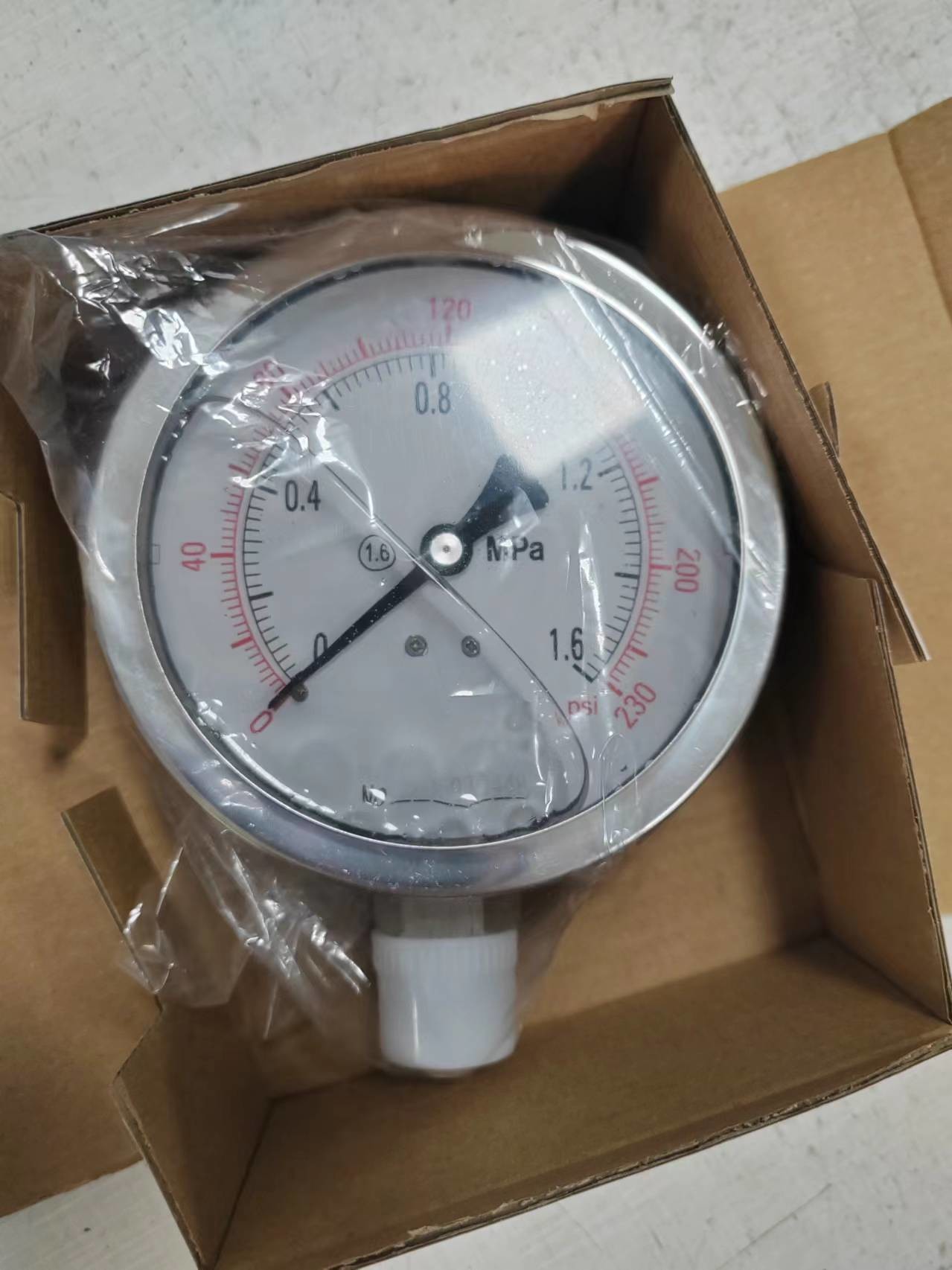 High Accuracy Liquid Filled Vacuum Gauge Stainless Steel Bourton Tube ±1.6% Of Full Scale
