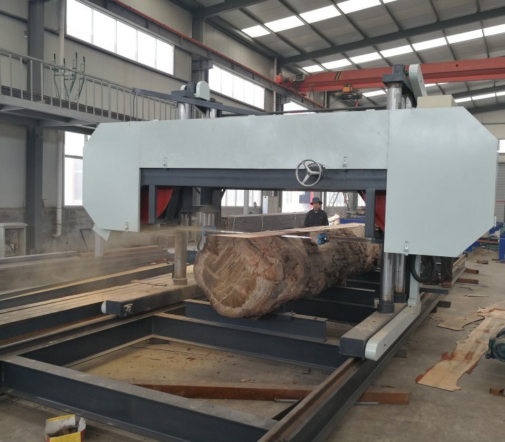 Electric Motor Large Bandsaw Mill Horizontal Band Saw For Cutting Logs