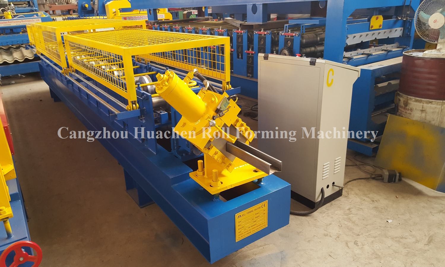 Automatic 80 to 300 mm adjusting c z purlin interchangeable roll forming machine