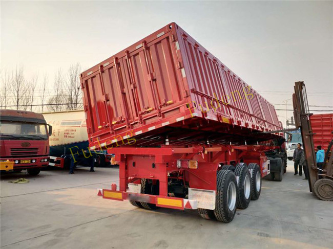 3 Axle 60CBM 100Ton Side Dump Semi Trailer Use To Coal Mine With HYVA Lifting System