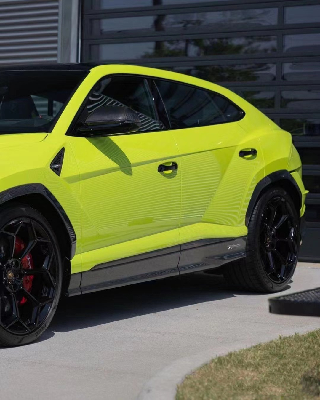 URUS Car Spare Parts Older Model Lamborghini Urus Carbon Fiber Body Kit Hood