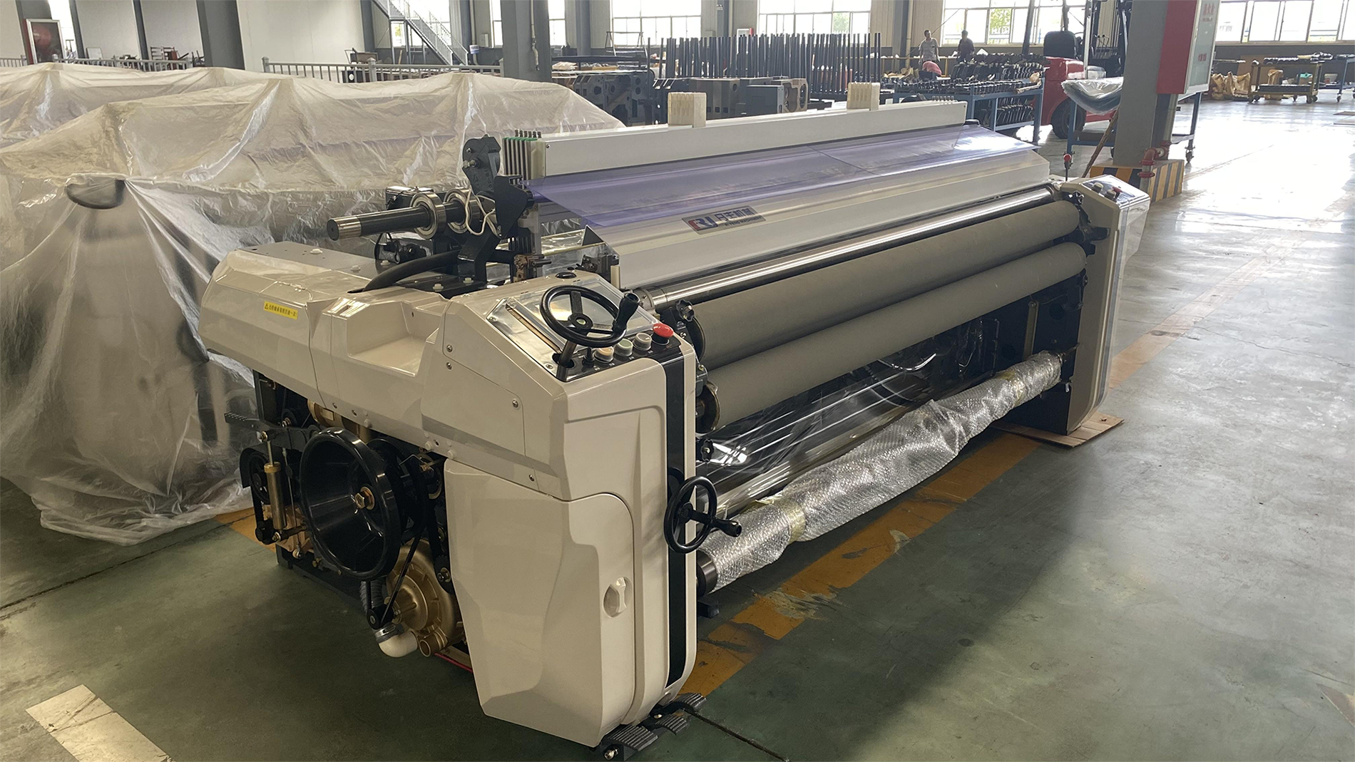 Yarn Twisting Mechanical Weaving Loom 1000 RPM 280cm Textile Water Jet Machine
