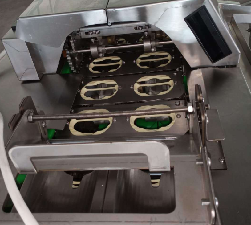 Latest Design Egg White Separator Machine / Stainless Steel Egg Yolk And Egg White Separator / Egg Yoke Separator