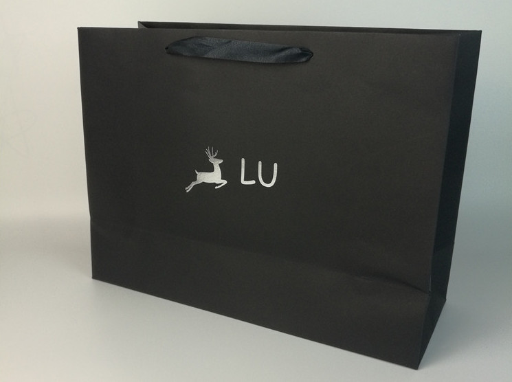 Portable paper bag custom printed logo gift bag advertising white card paper bag garment bag paper bag custom logo