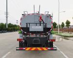 High Capacity Guardrail Cleaning Truck 9.61 Cubic Meters Stable Operation