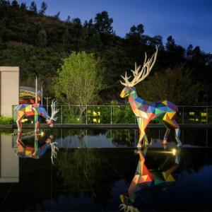 China Geometric Fiberglass Outdoor Statues Decorative Large Metal Deer Sculpture wholesale