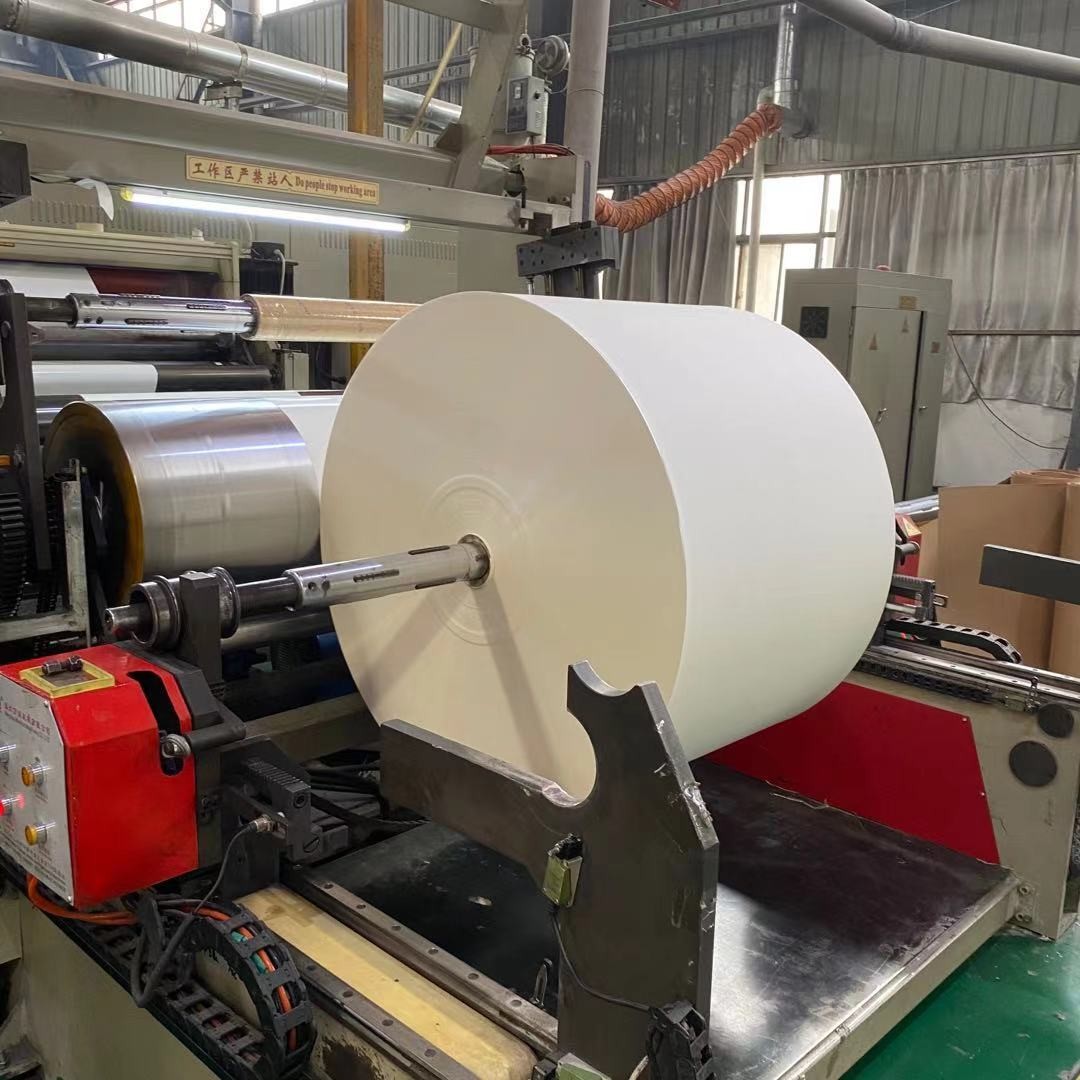 Waterproof PE Coated Paper Roll Custom Size High Bulk For Beverage Cup