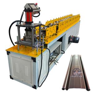 China Rolling shutter door roll forming machine in Nicaragua wholesale