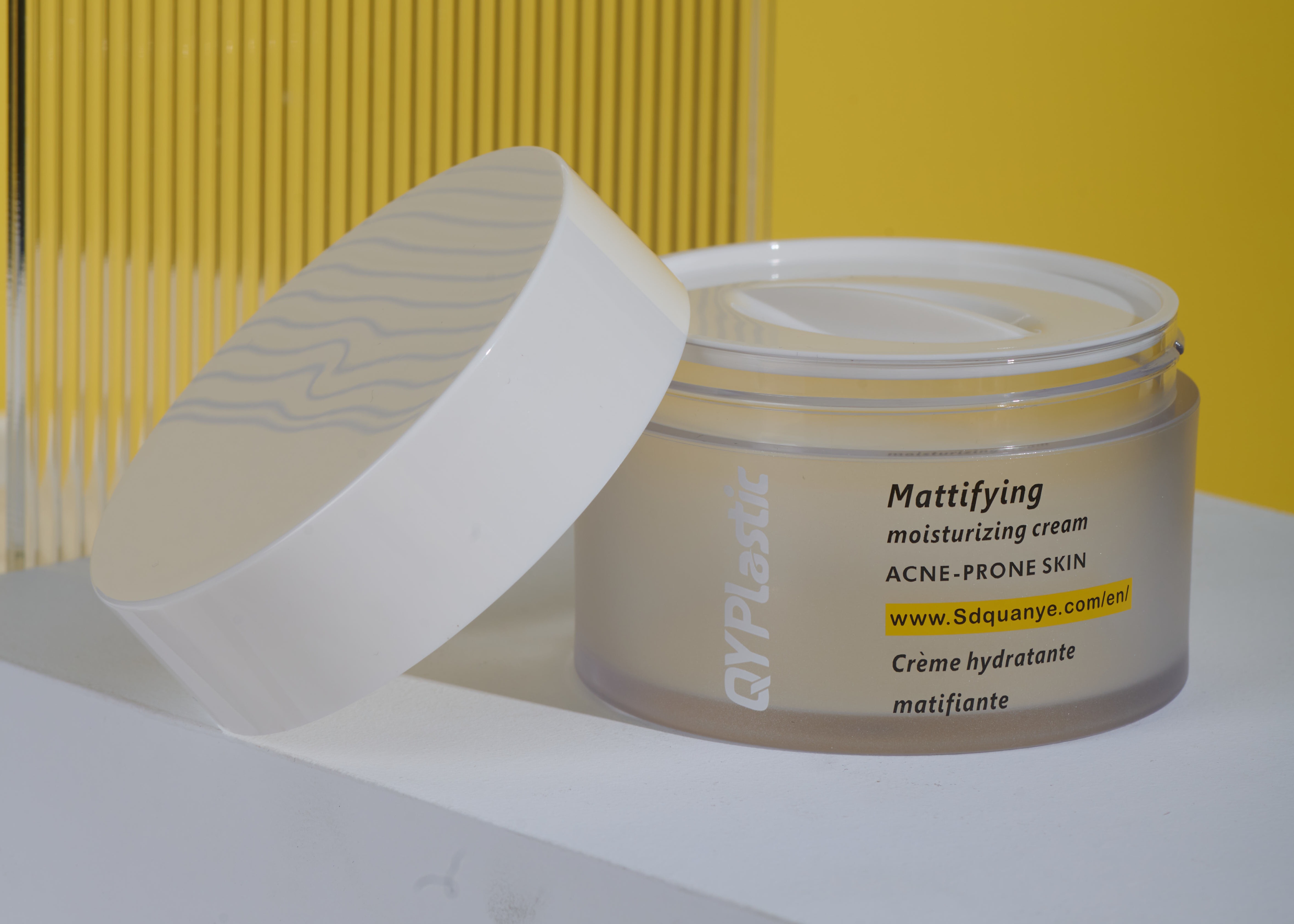 Frosted Printing Face Cream Plastic Jar With High Cap White Body 200ml 250ml