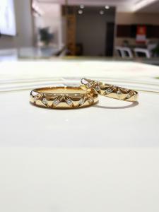 China Romantic Wedding Jewelry 7.5g Gold Engagement Couple Rings wholesale