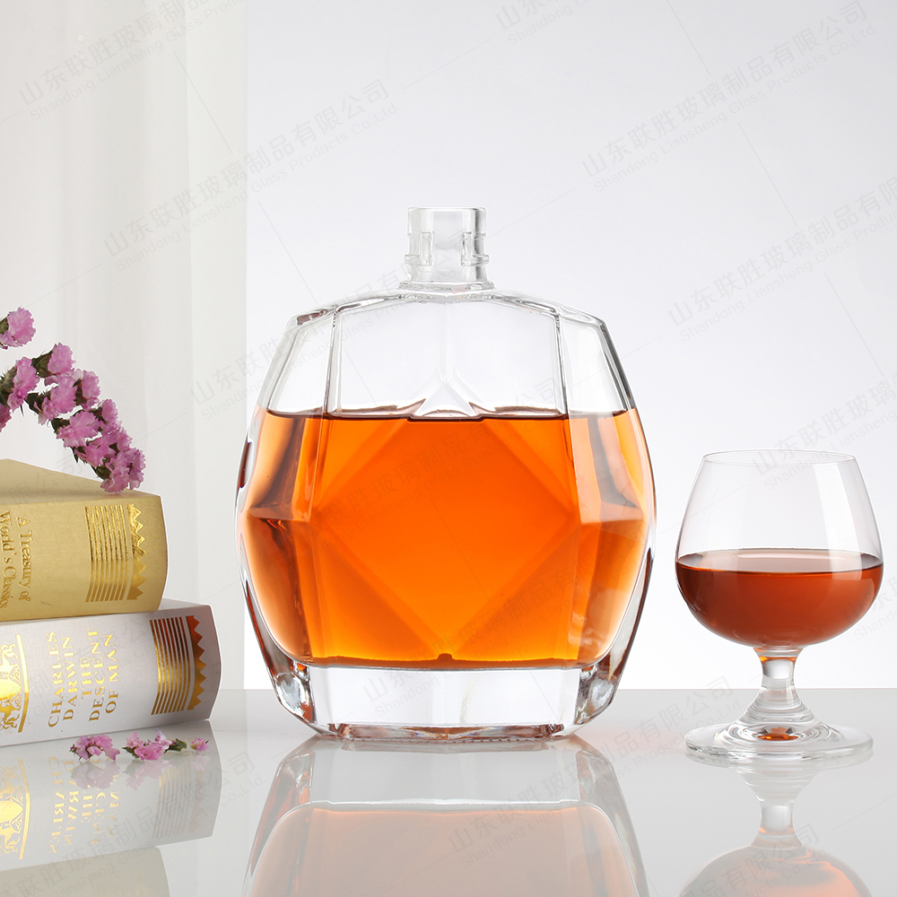 Customized Flat Glass Bottle 375ml 500ml 750ml 1000ml Whiskey Liquor Bottle for Home Bar