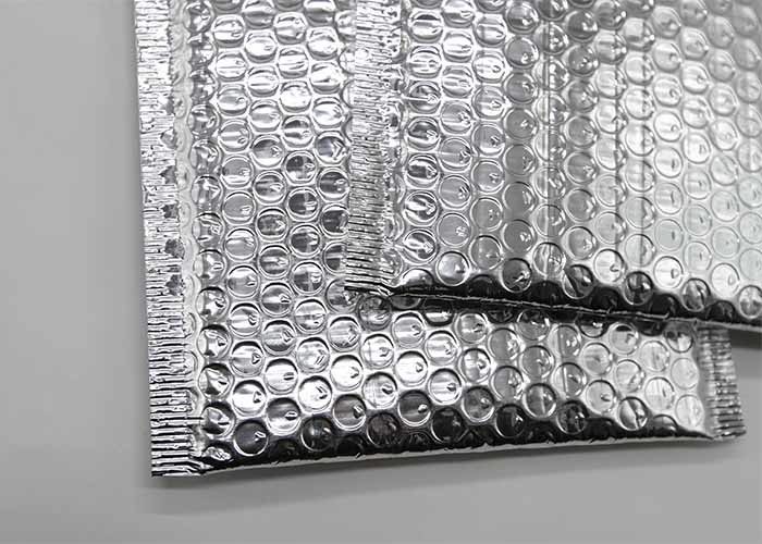 Waterproof Silver Bubble Wrap Envelopes , 6x10 Metallic Foil Bubble Bags Anti Rub