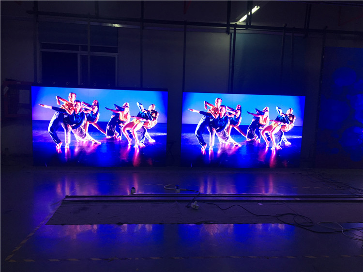 Front Access Ultra Thin 640*480mm Portable P2 HD LED Display