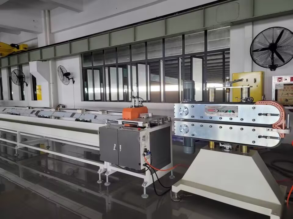 CE ABS Profile Extrusion Machine , AC Motor Furniture Profile Extrusion Machine