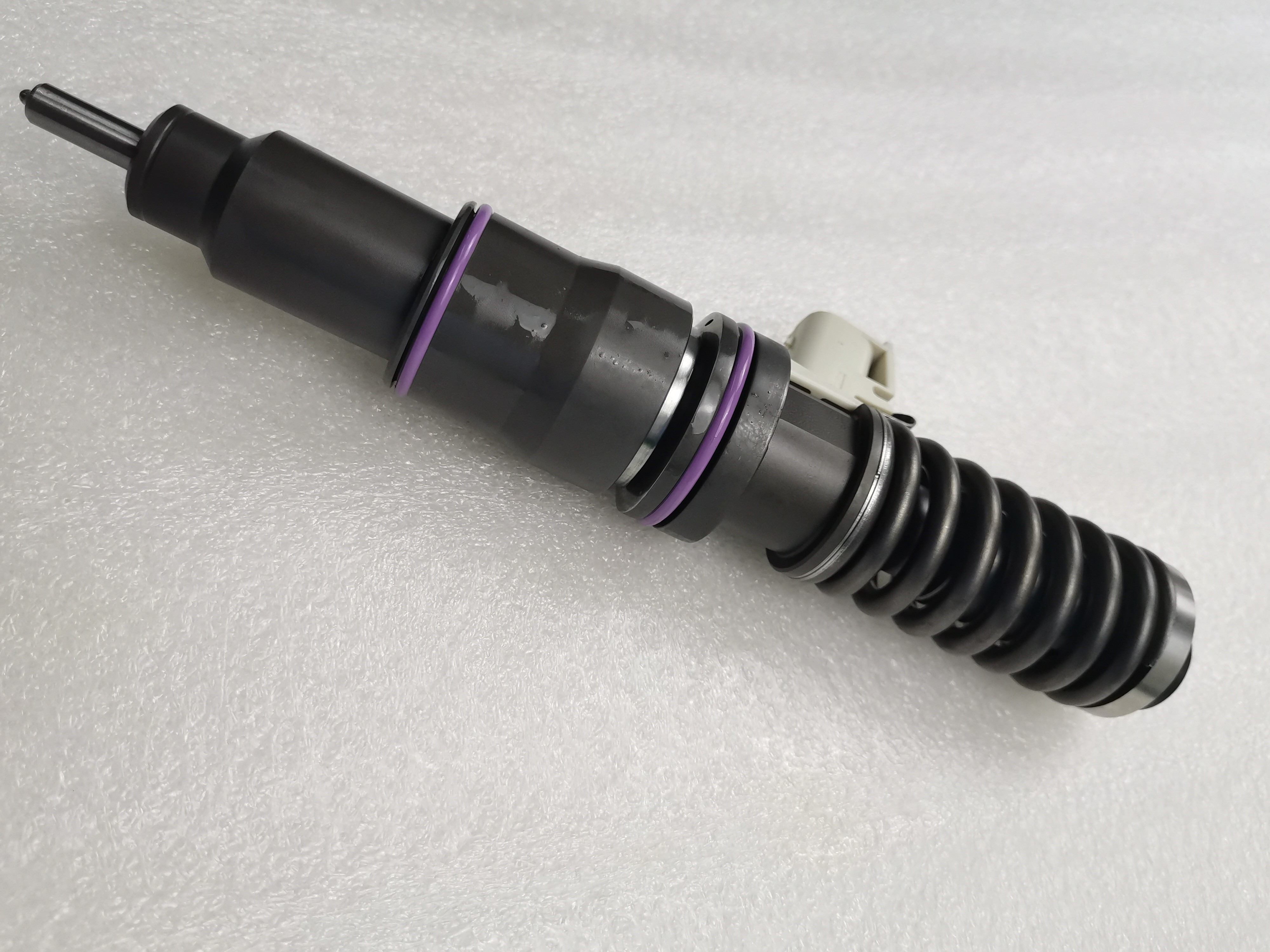 21340612 D13 Engine Fuel Injector D13D500 D13A520 D13A480 For Volvo Excavator