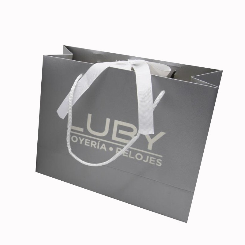 Hot Stamping Custom Luxury Gift Bags Recyclable Kraft Shopping Bags With Handles