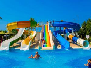 China OEM Aqua Park Outdoor Water Playground Fiberglass Water Slide for Sale wholesale