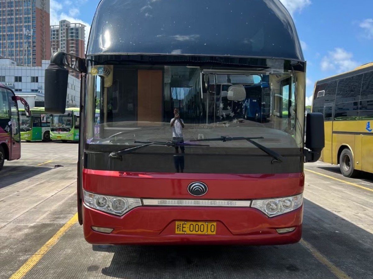 Transportation Used Passenger Yutong Commuter Bus Second Hand WP10.336E53