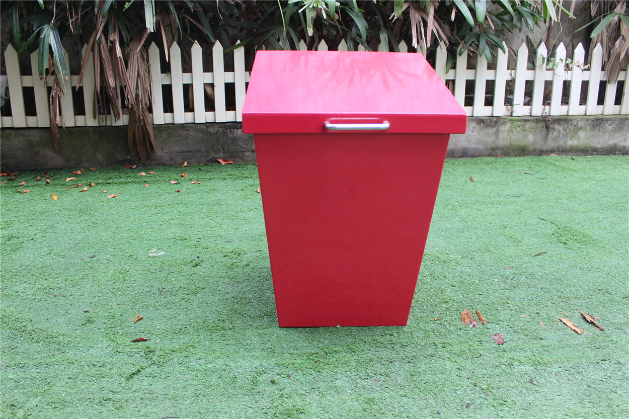 Curbside Wall Mounted Dog Waste Bin , Pet Waste Station Rectangular Shape