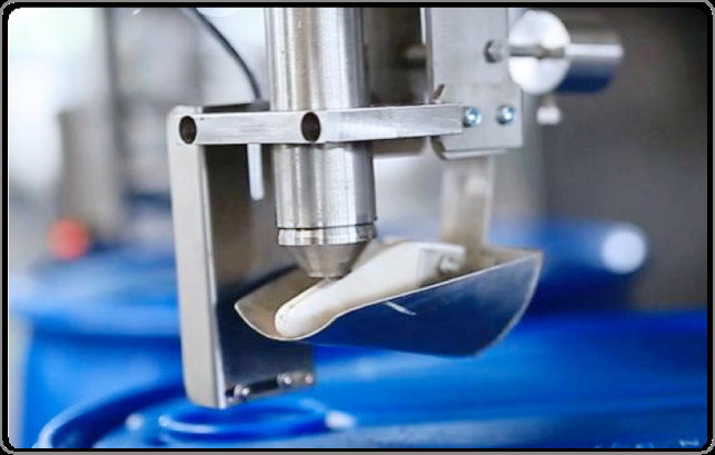 Quantitative Filling Machine Weighing Auto Liquid Filling Machine Equipment 100-250Kg