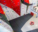 ODM Playground Equipment Rock Climbing Wall , Fiberglass Climbing Wall Panels