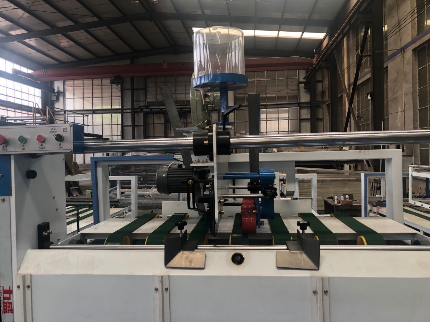 ZXJ2600 Semi Auto Flexo Folder Gluer Machine , Folding Gluing Machine Stable