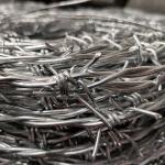 China manufacture wholesale barb wire in sri lanka hot dipped galvanized barbed