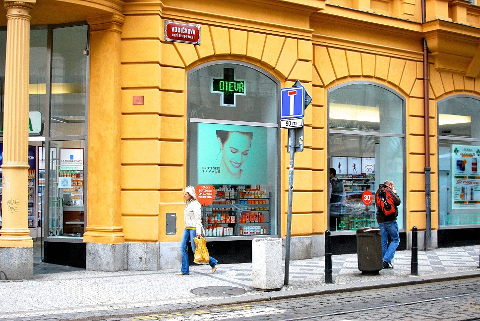 3D Advertising Rear Projection Film Daylight Glass Holographic 100um Transparent