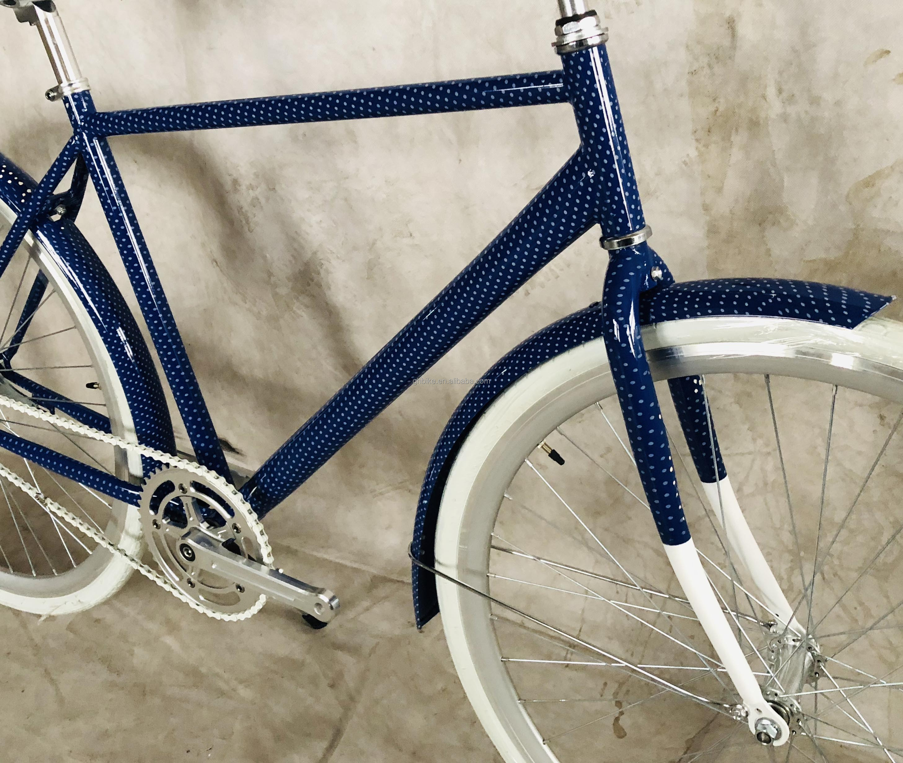 Ordinary Pedal 700C Unisex Bicycle with Simple Design and Coaster Brake