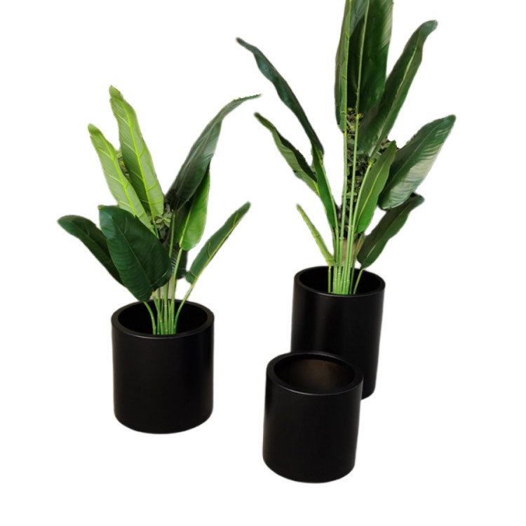 Different heights and sizes modern metal garden planter black small flower pot
