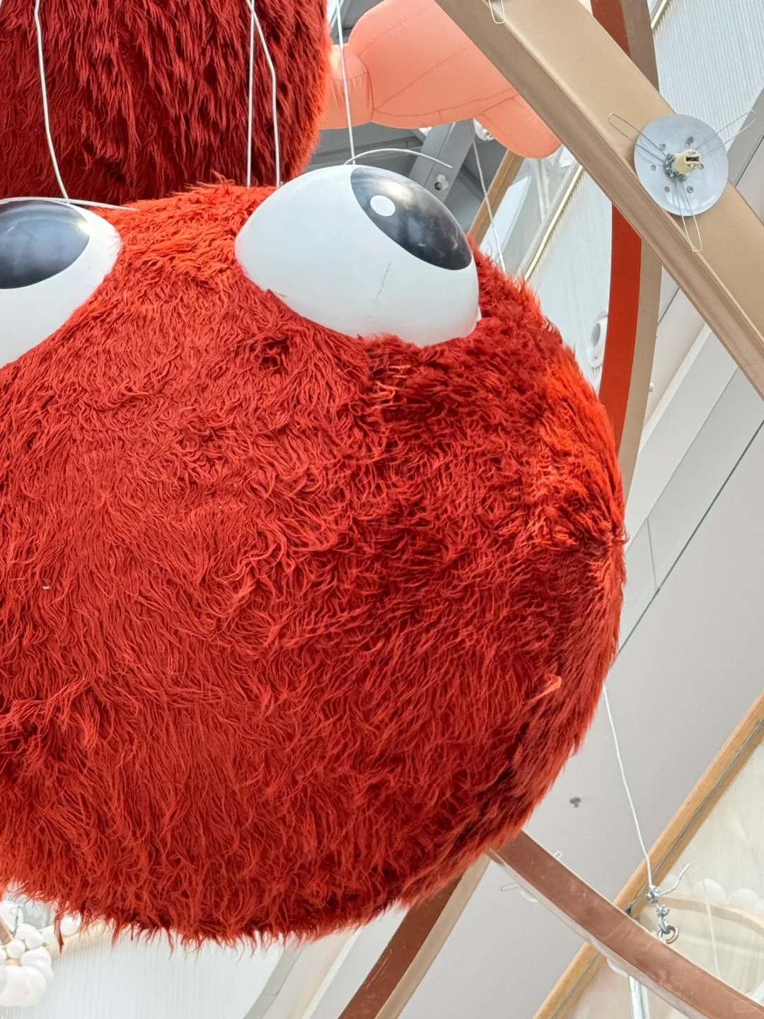 FRP Fluffy Sculpture Creative Check-in Doll Store Plush Toy IP Customization