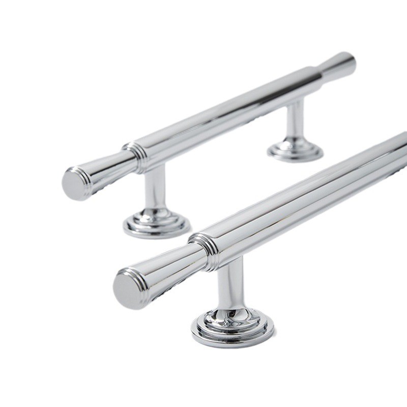 Elegant Zinc Alloy Silver 128mm Handle And Knobs With Ergonomic Design