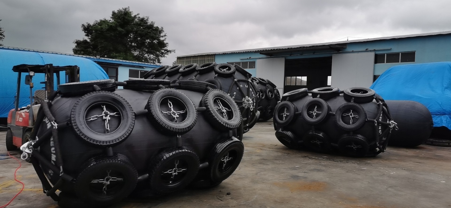 4.5*9m 50kpa Floating Rubber Pneumatic Marine Fender Black