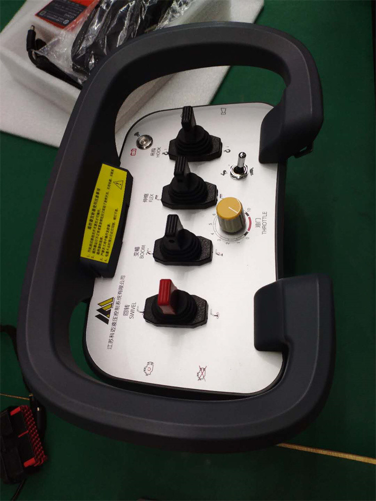 ODM Schwing Concrete Pump Parts LED Screen Universal Remote Control
