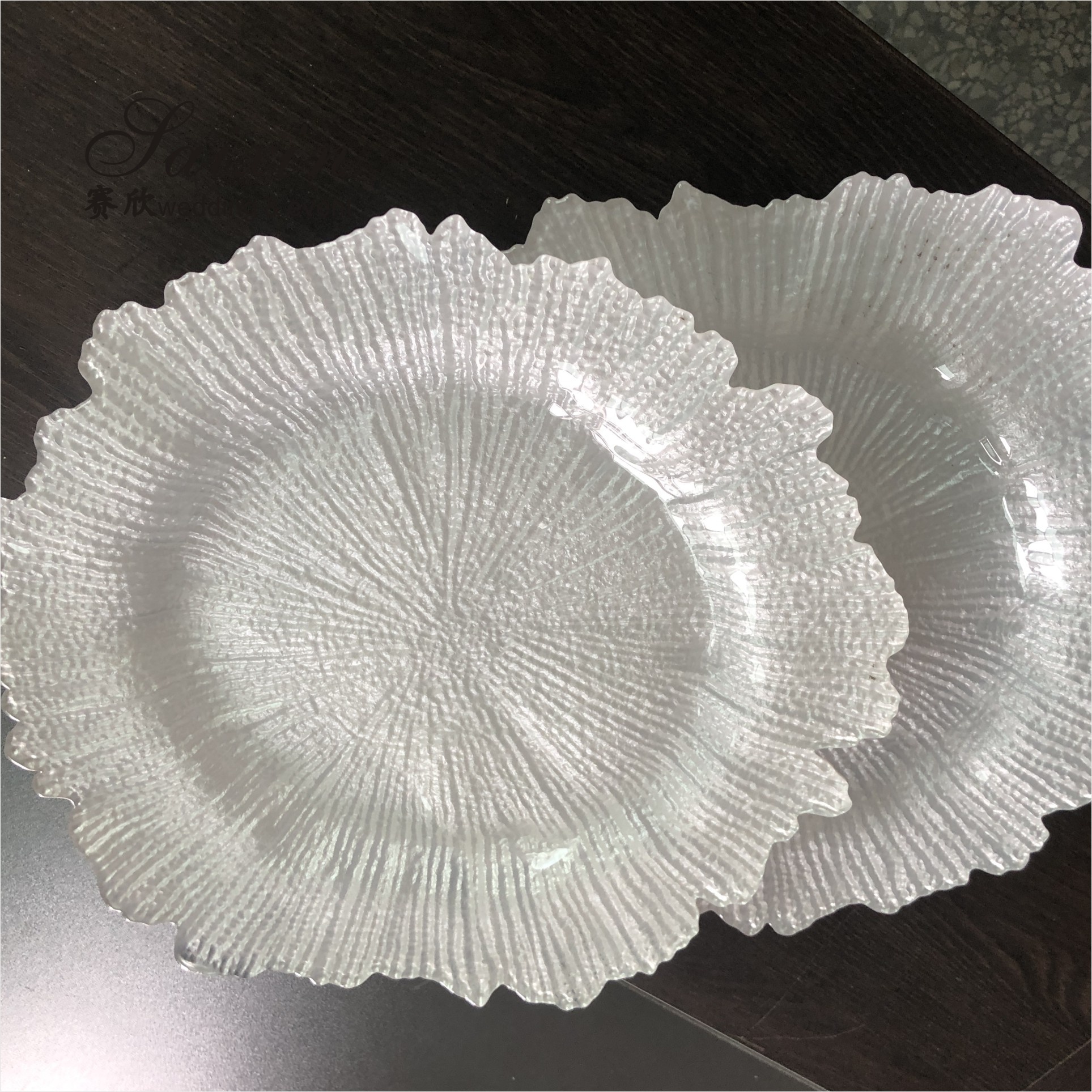 ZT-P055 Saixin New Design Black Snowflake Glass Charger Plate For Wedding