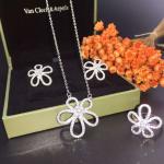 18K White Gold Diamond Jewelry Set with Necklace Ring and Earrings