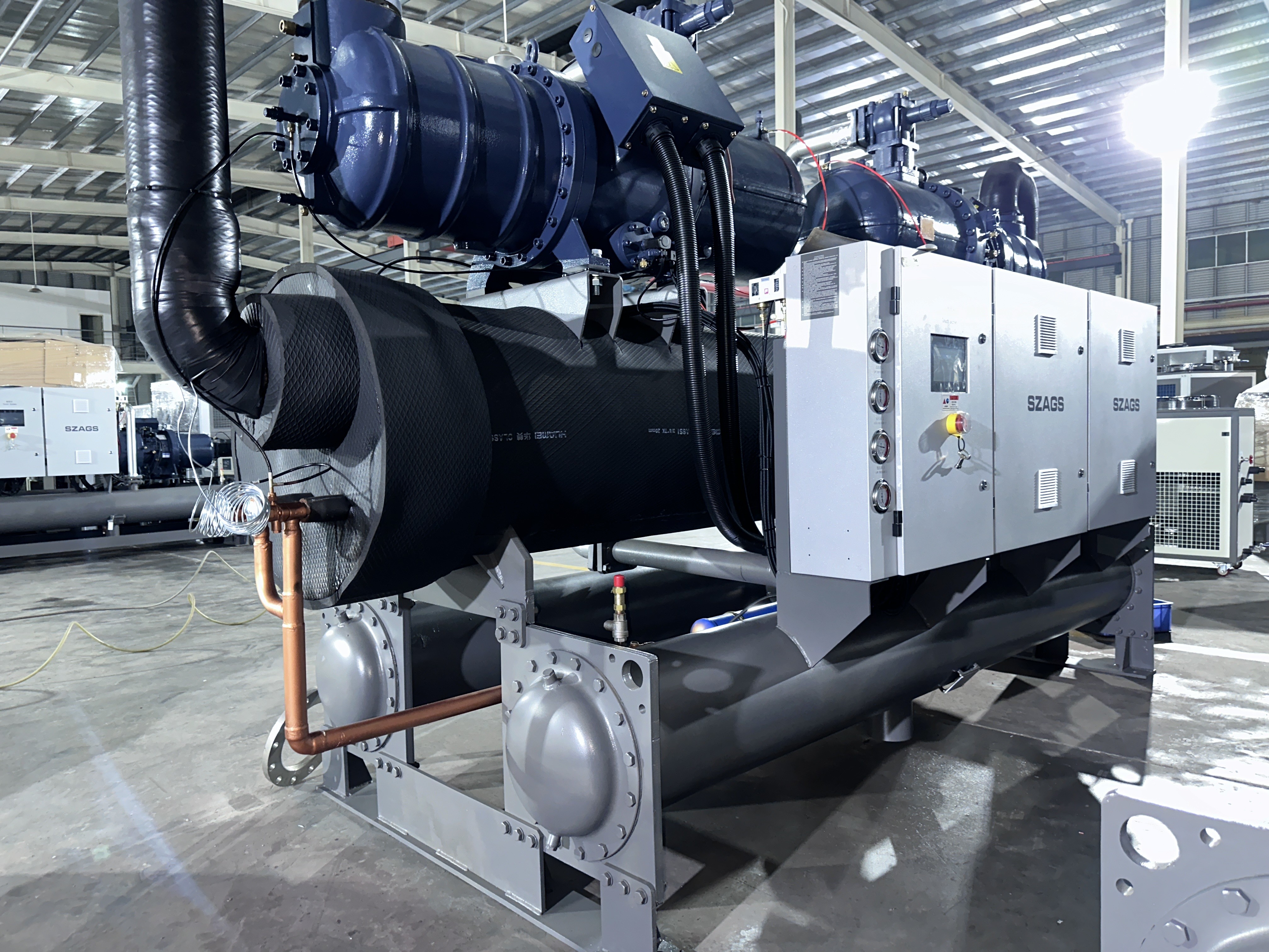250Hp Water Cooled Stand Type Chiller Semi-Hermetic Screw Chiller For Foaming Machine