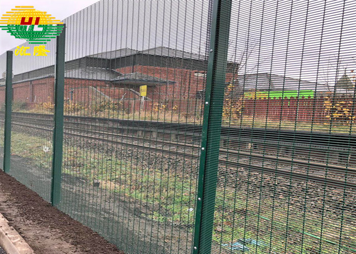 2.9m Length 358 Security Mesh Panels Black Powder Coated 2.1m Height Non Rusting