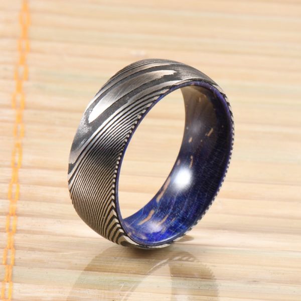 Sample Making 8mm Dome Latest Damascus Steel Ring With Blue Purple Wood Sleeve Inlay Wedding Engagement Men's Gift Party