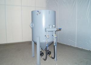 China Two Guns Industrial Blast Pot 0.4 - 0.7MPa Air Pressure Versatile For Blast Room wholesale