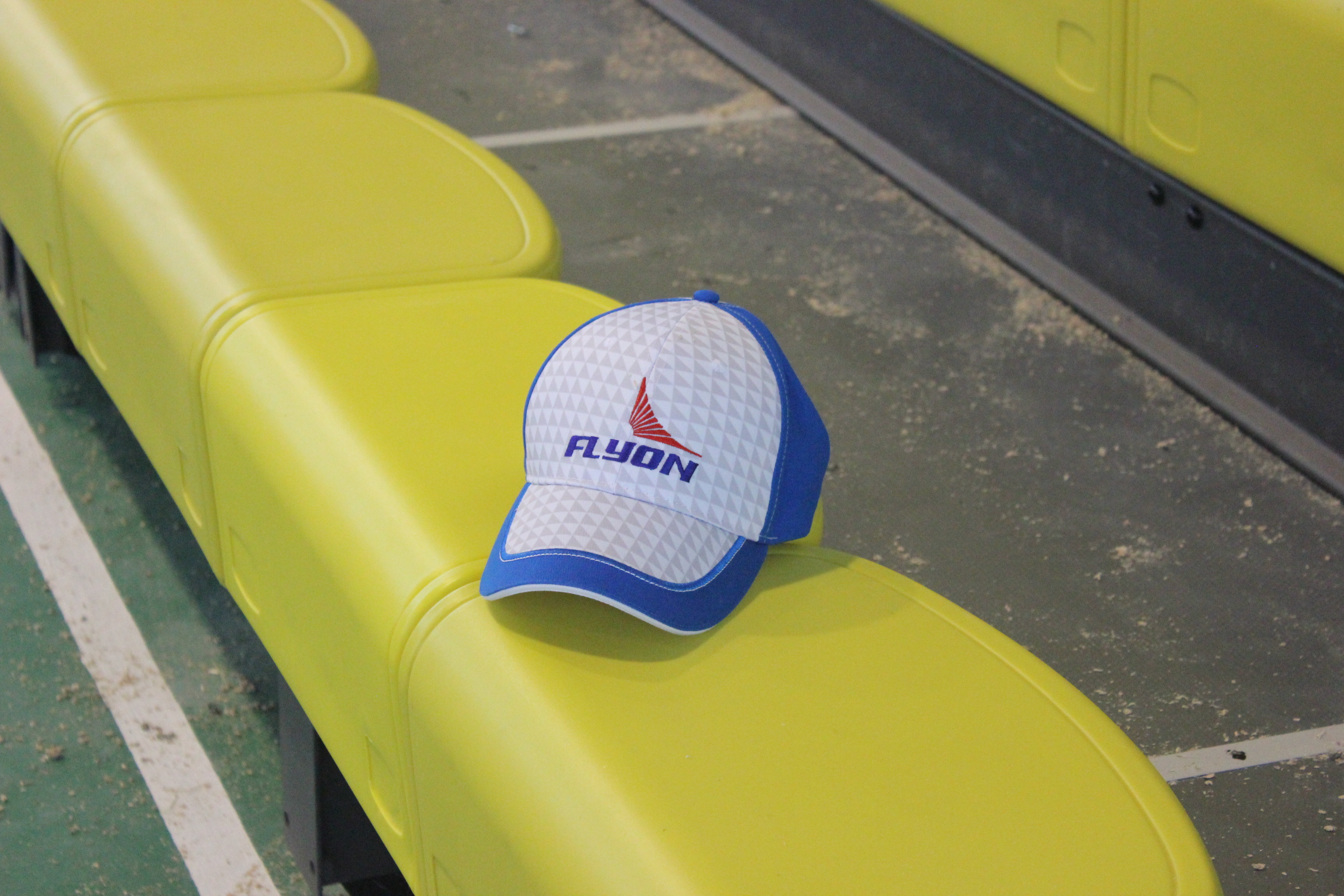 Silver Retractable Bleacher Seating With Capacity 200 - 500 People