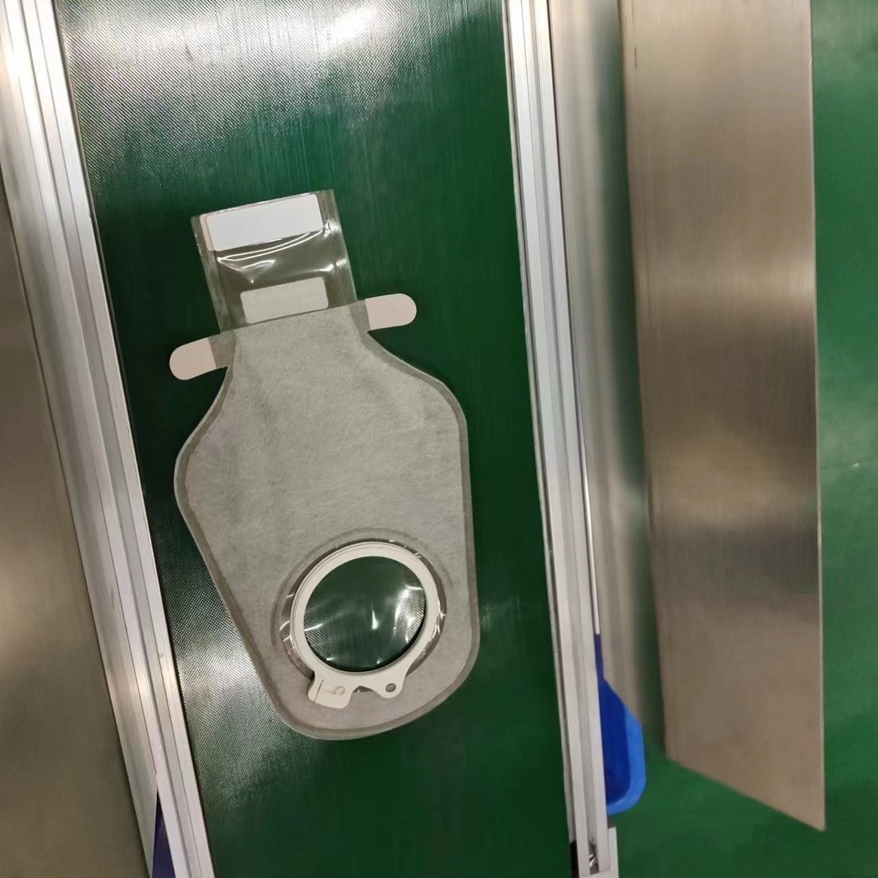 PLC Control Medical Bag Making Machine With Automatic Loading Unloading Function