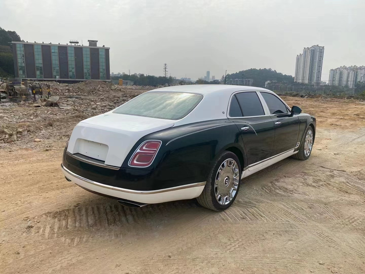 For Bentley Mulsanne Body Kit Mulsanne Upgraded with New Front and Rear Bumper Headlights and Taillights