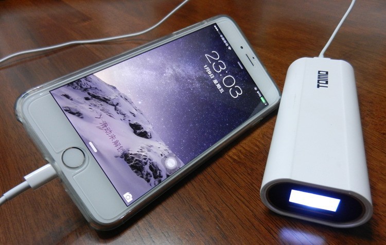 TOMO V8-2 18650 Power Bank Charger 6.jpg